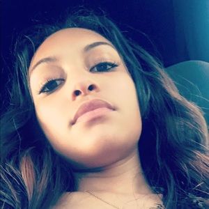 Meet your Posher, Starla